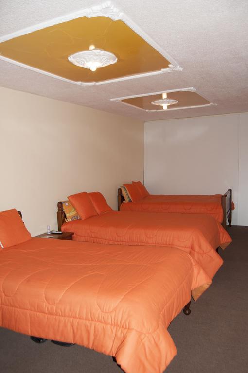 Hotel Residencial El Viajero Tababela Habitación foto